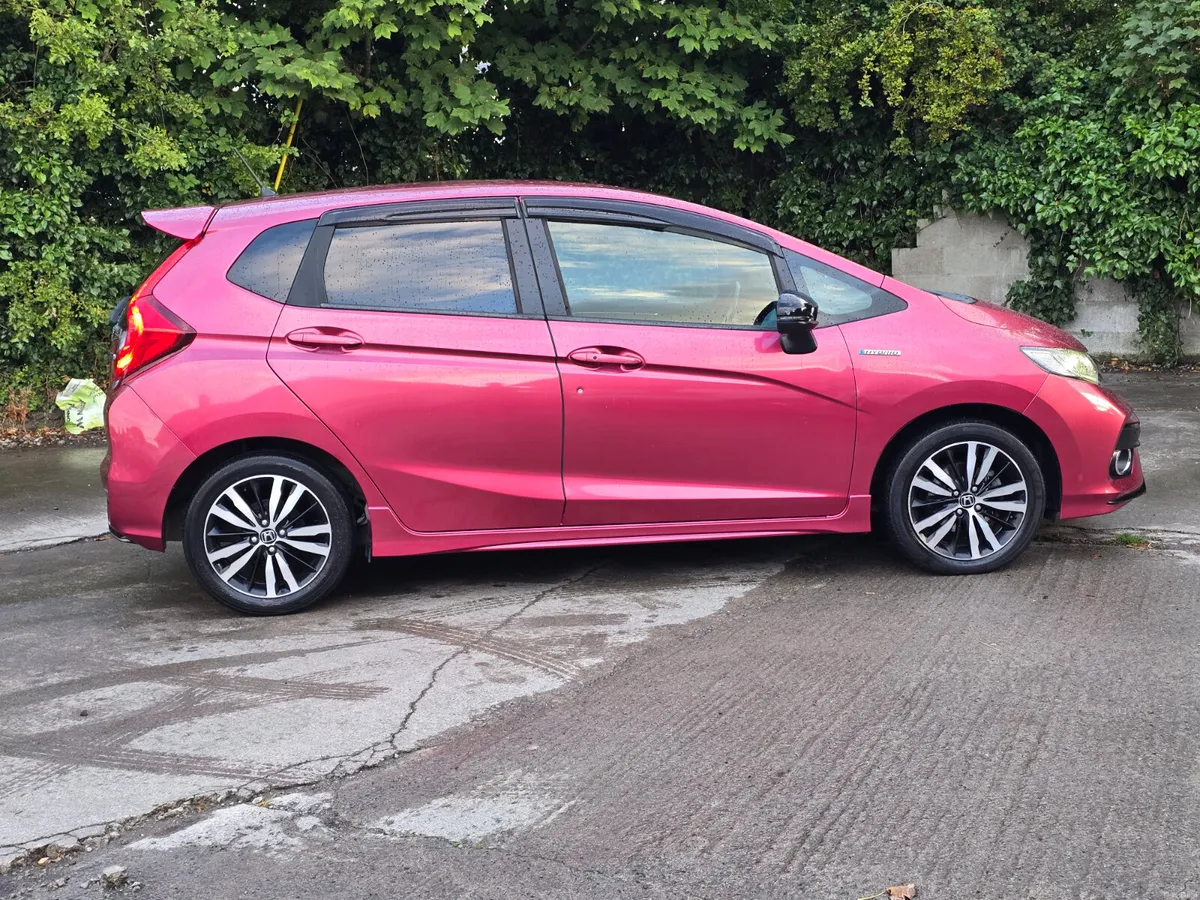 🔴Honda Fit 2017 hybrid automatic nct&tax €7990🔴 - Image 5