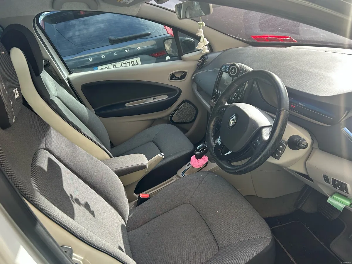Renault Zoe Dynamique Zen - 97% SOH - Charging FLT - Image 6