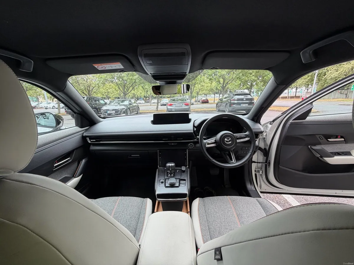 Car - Image 5