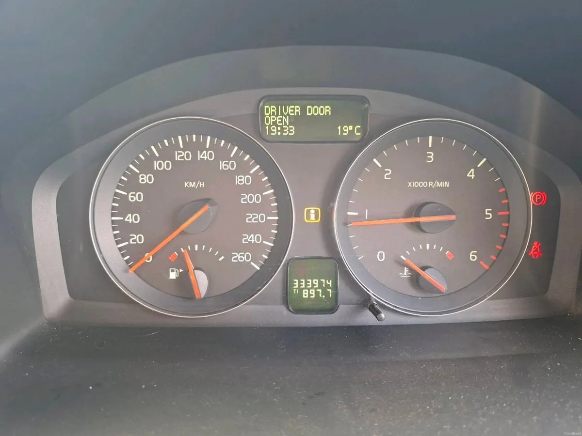Volvo S40, 2.0 Diesel, 2009 - Image 2