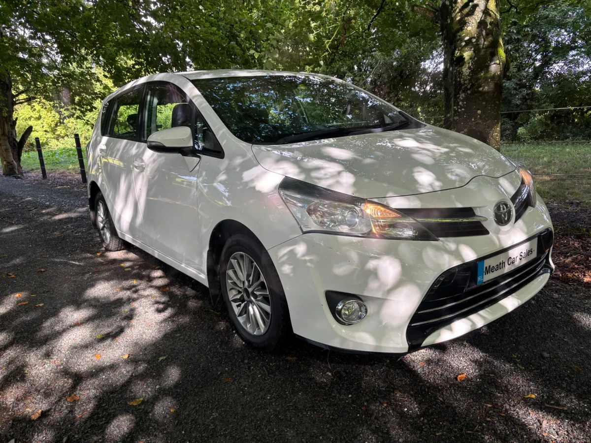 Toyota Verso Icon 1.6 D4D 7 Seater WARRANTY - Image 2