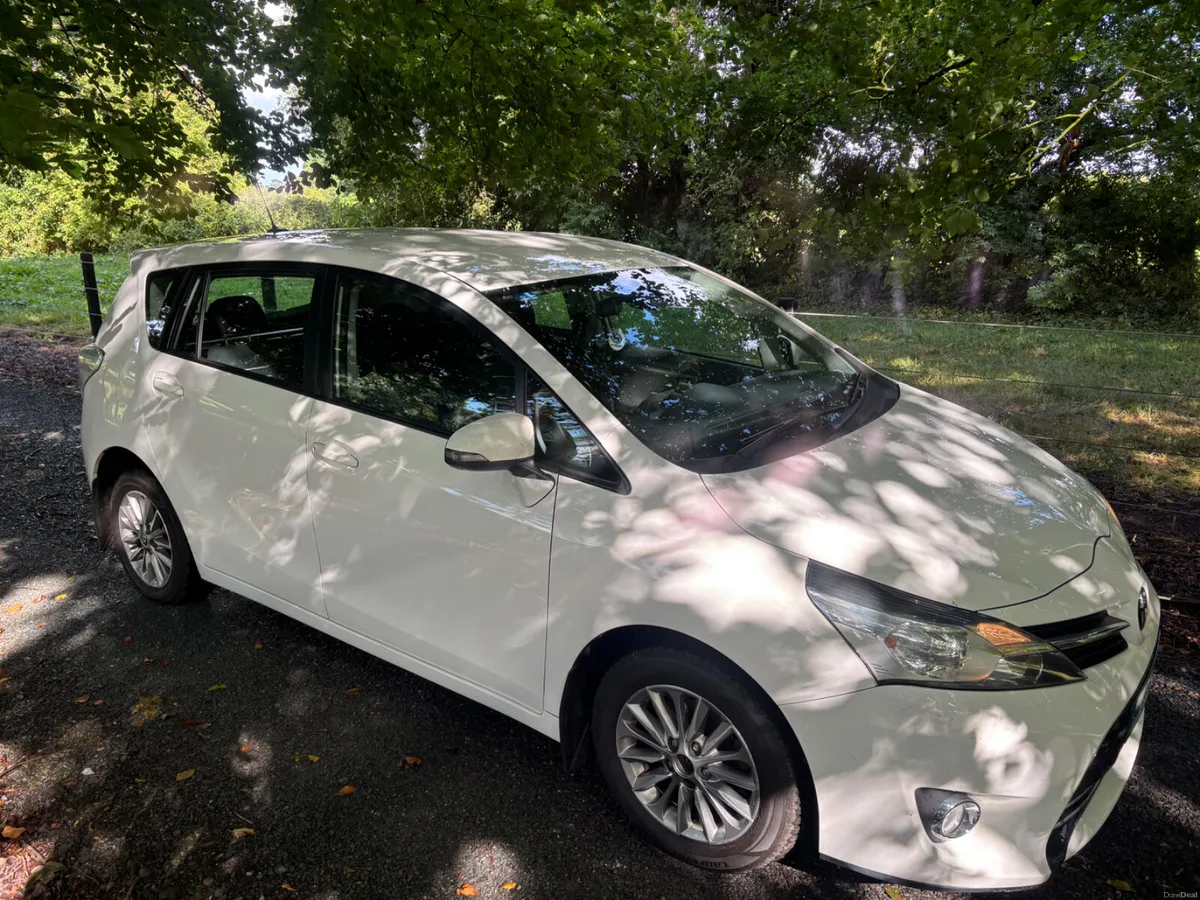 Toyota Verso Icon 1.6 D4D 7 Seater WARRANTY - Image 1