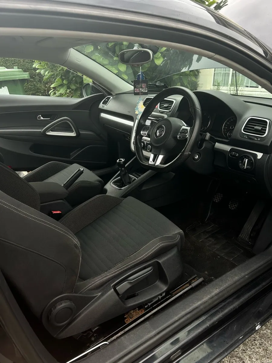 2011 Volswagen scirocco  2.0 tdi - Image 6