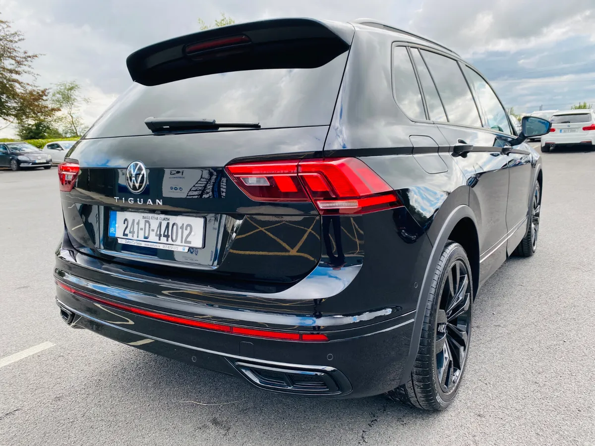 VOLKSWAGEN TIGUAN R-LINE DSG 1.4 TSI HYBRID 2024 - Image 6