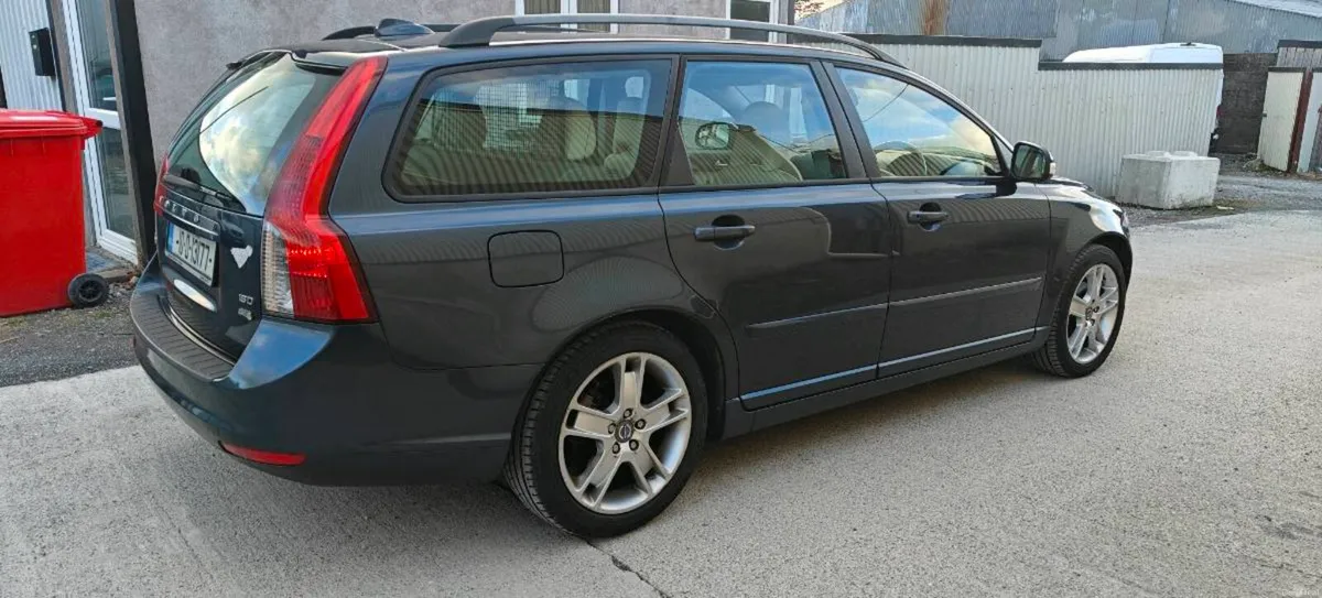 Volvo v50 new nct and tax - Image 2