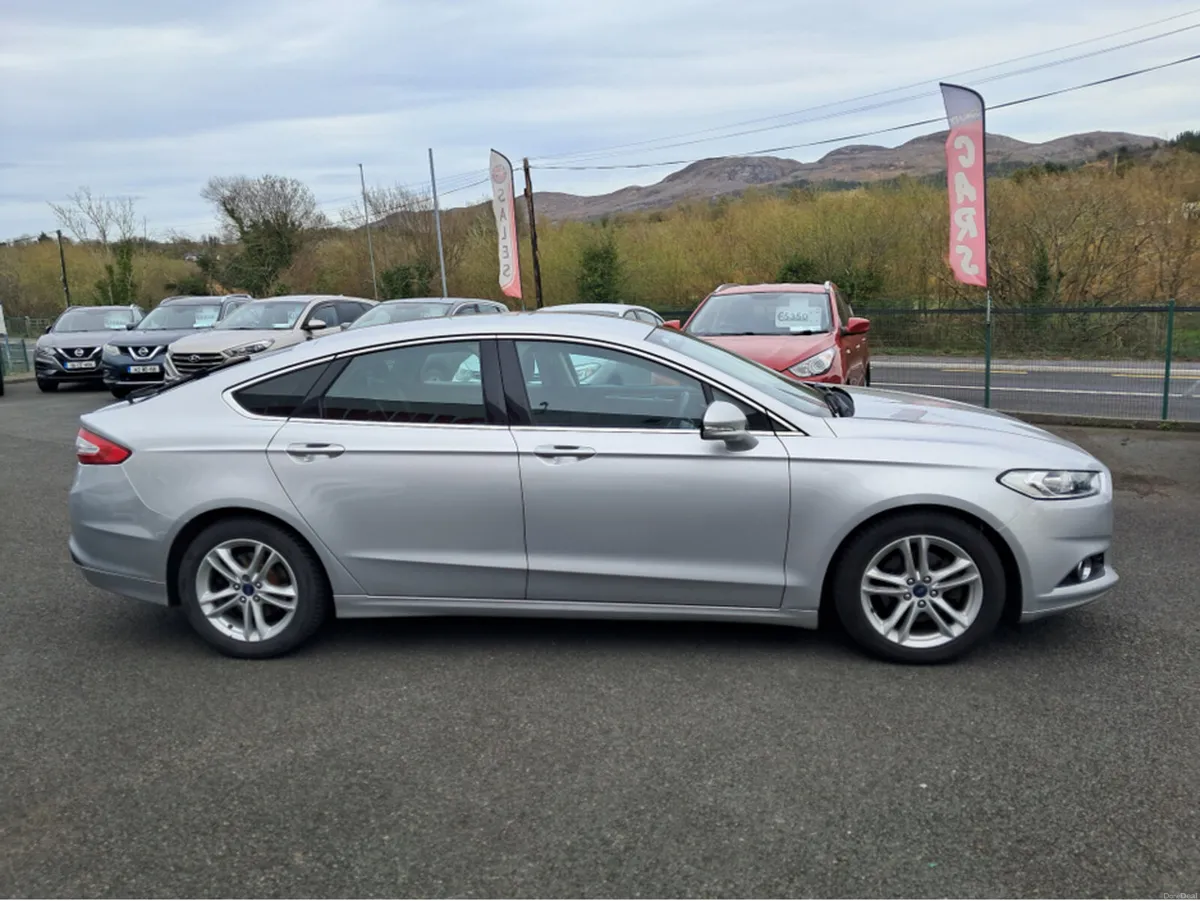 Ford Mondeo ZETEC 5DR 1.5 TDCI 120PS 4DR - Image 6