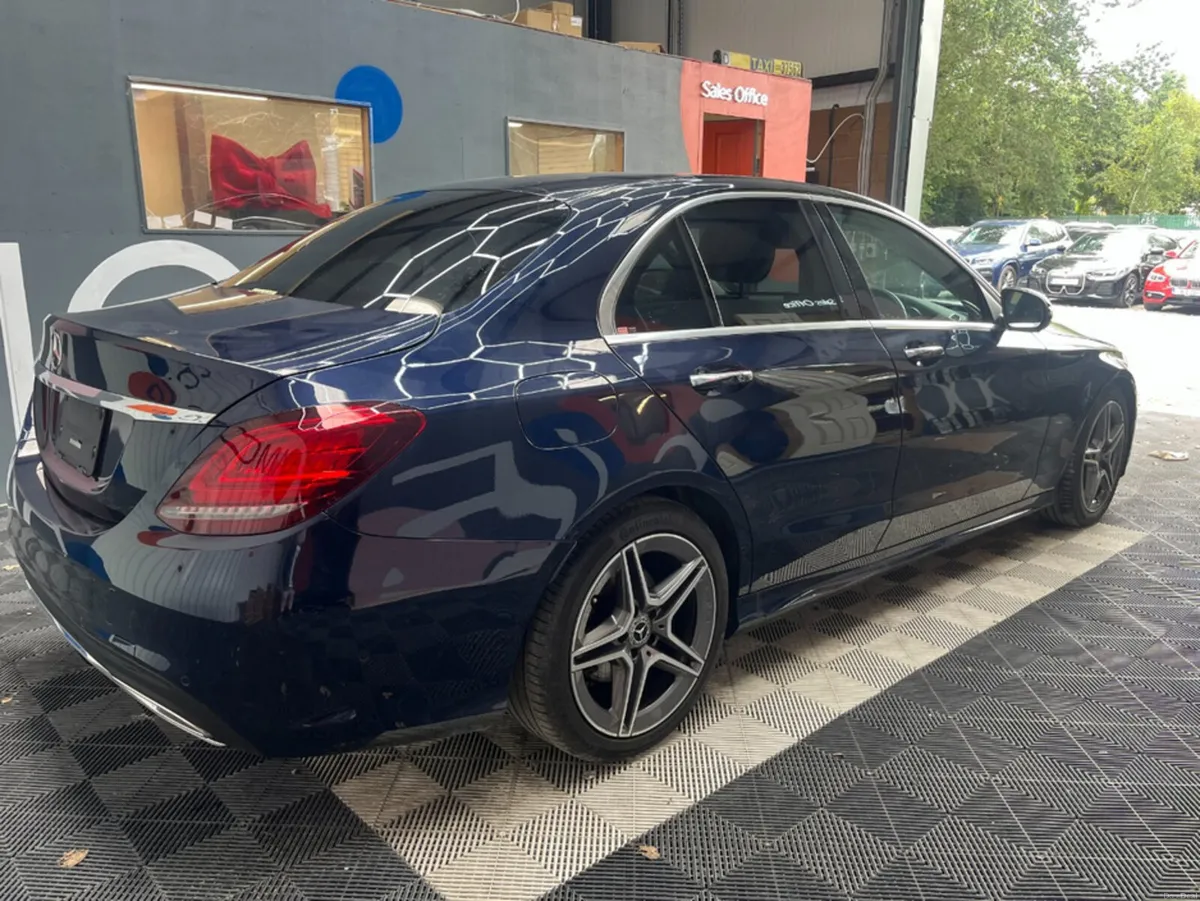 Mercedes-Benz C-Class 2019 MERCEDES C- CLASS 4d C2 - Image 4