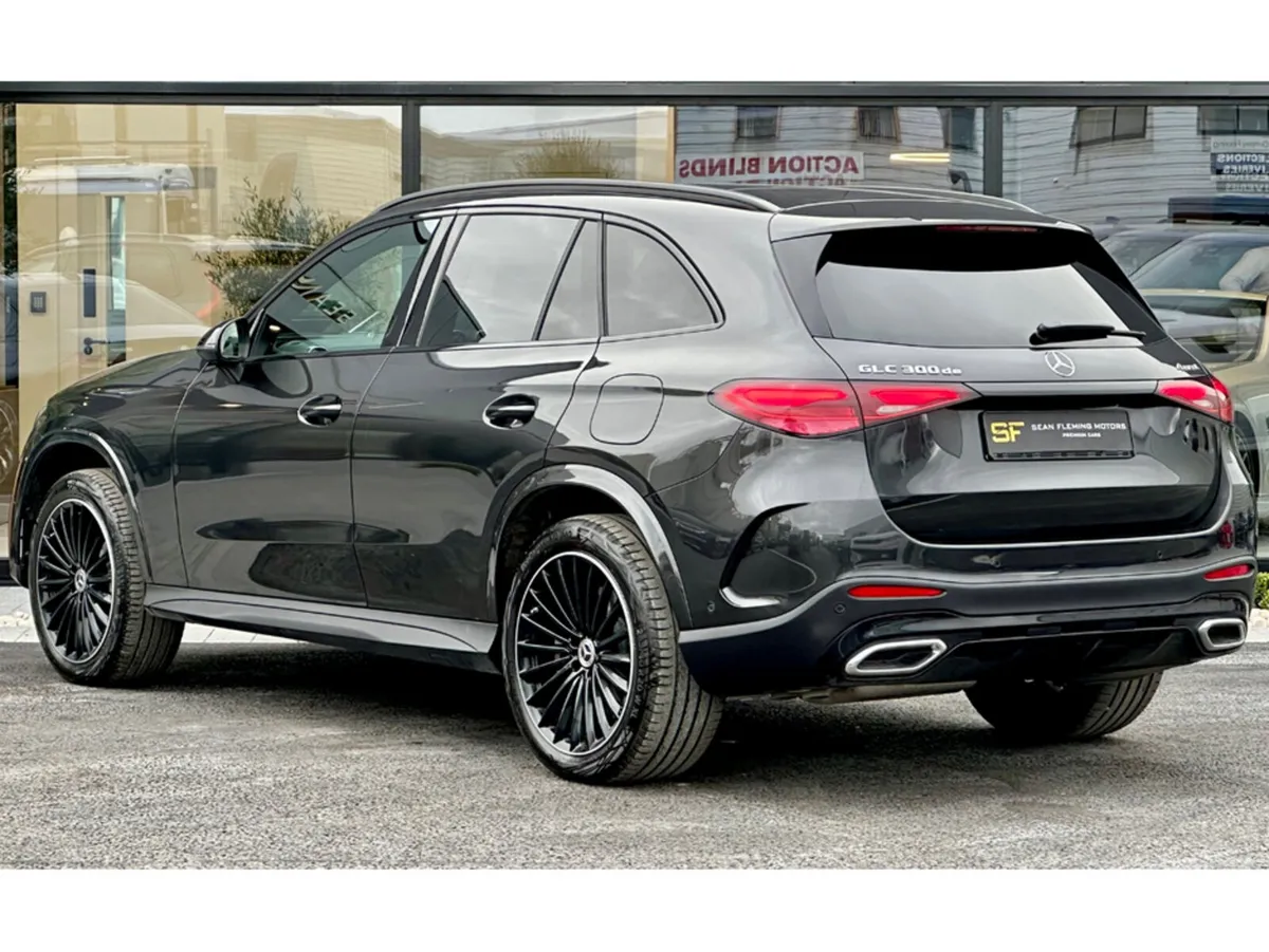 Mercedes-Benz GLC JUST 2K KML / 300DE URBAN 4MATIC - Image 4