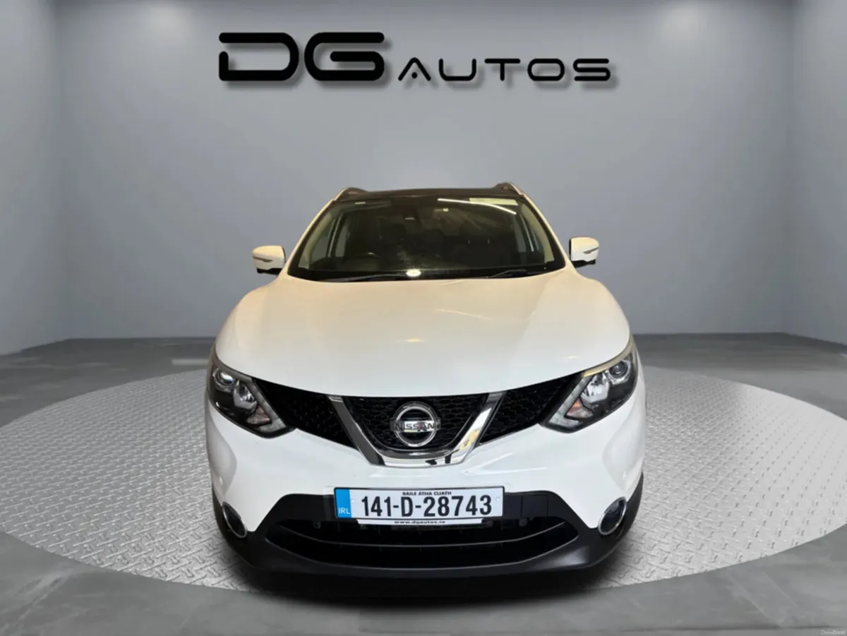Nissan Qashqai Auto - Panroof - half Leather- Low - Image 4