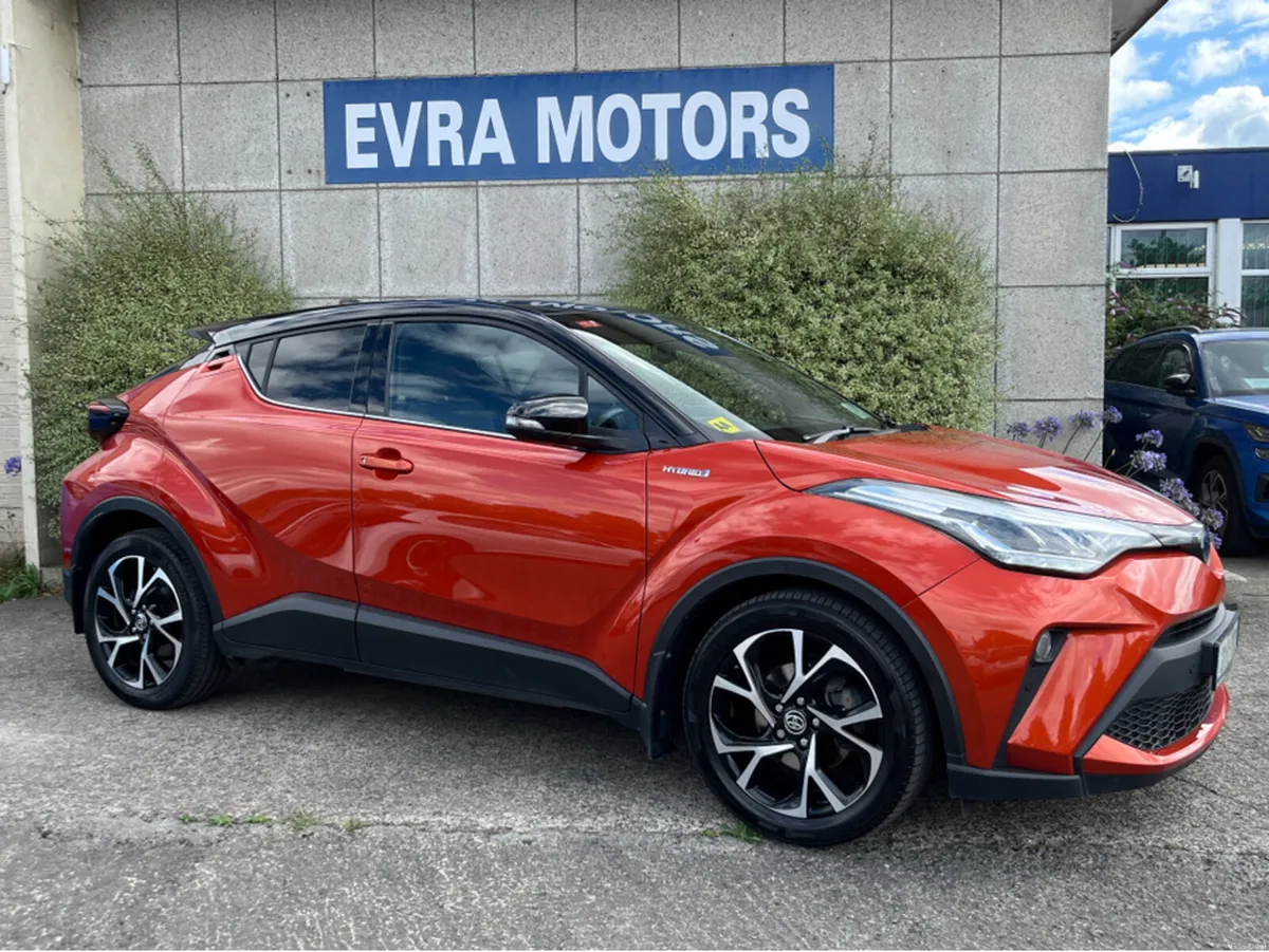 Toyota C-HR HYBRID SPORT BI-TONE AUTOMATIC 1.8 PET - Image 3