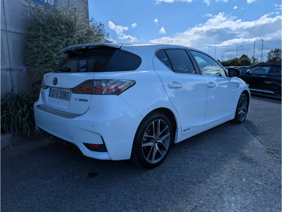 Lexus CT F-SPORT X-LINE AUTOMATIC HYBRID 1.8 PETRO - Image 6