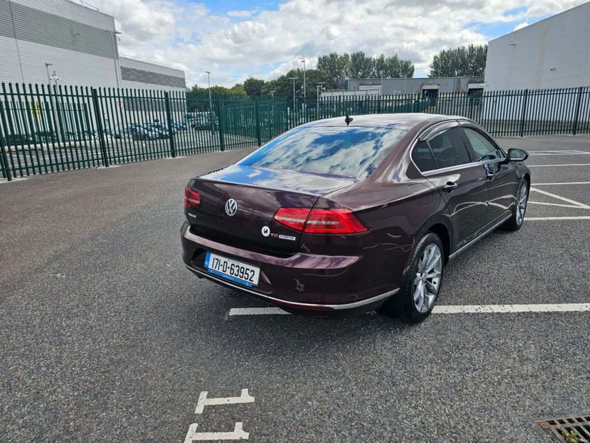 Volkswagen Passat 1.4 PETROL, HIGH LINE, LEATHER, - Image 5