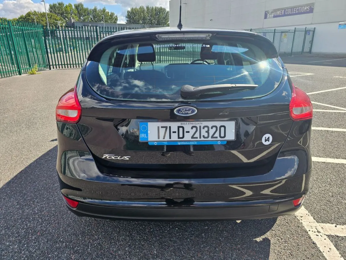 Ford Focus 1.5 TDCI, ZETEC MODEL, LOW MILEAGE, NEW - Image 4