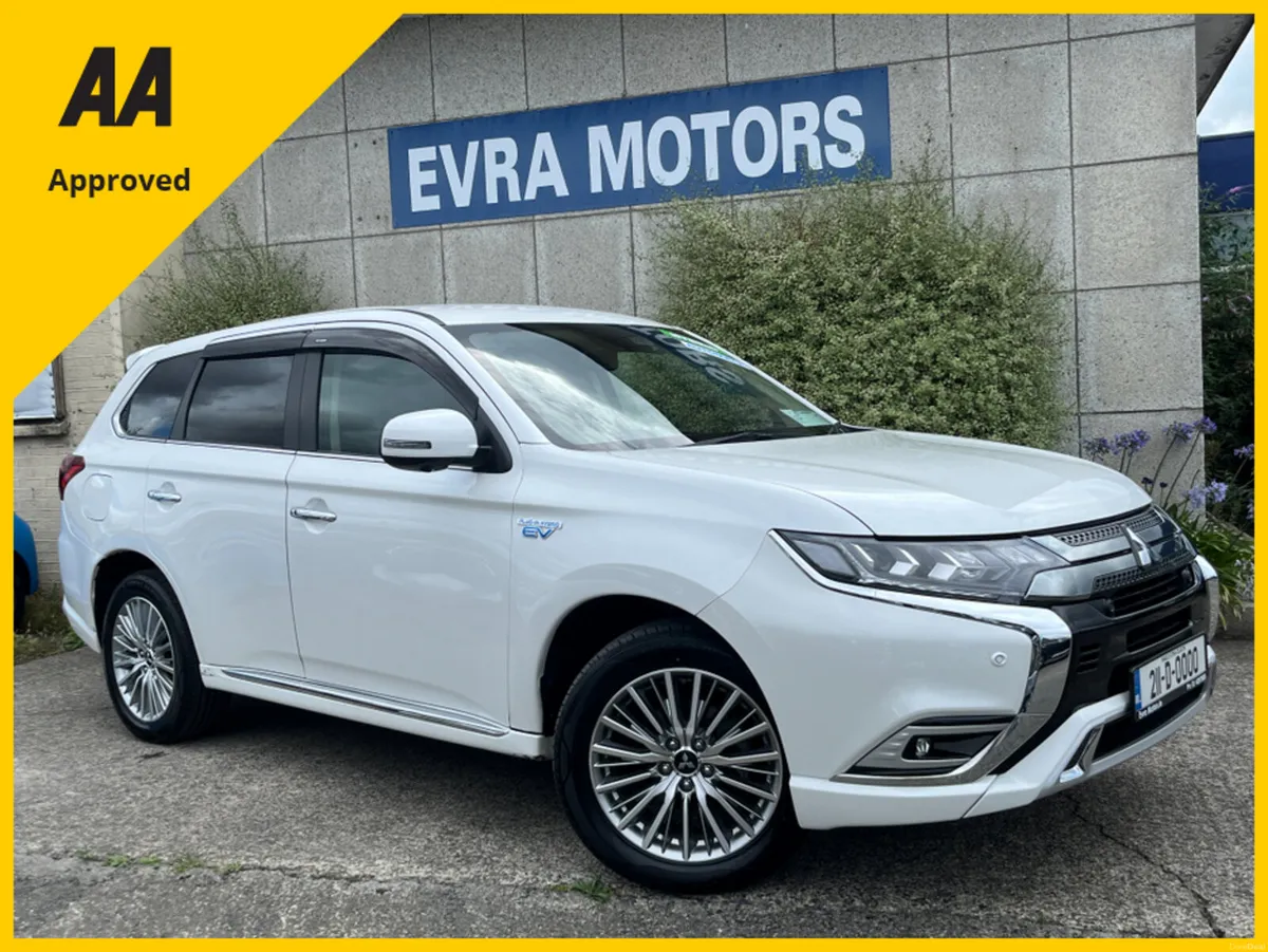 Mitsubishi Outlander G 4WD PHEV AUTOMATIC 2.4 PETR - Image 1
