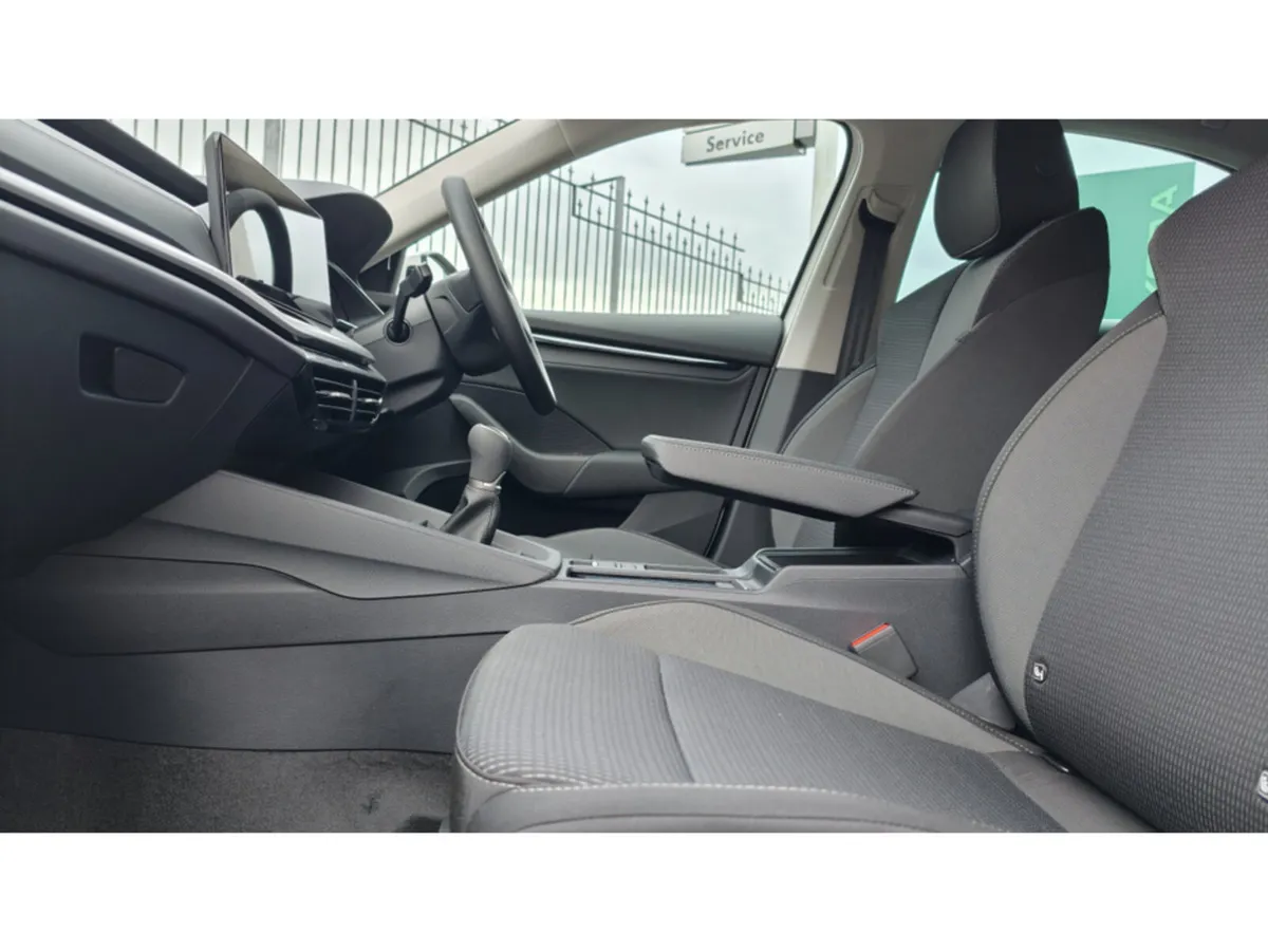 Skoda Octavia OCTAVIA SELECTION 1.5TSI 115HP WITH - Image 3