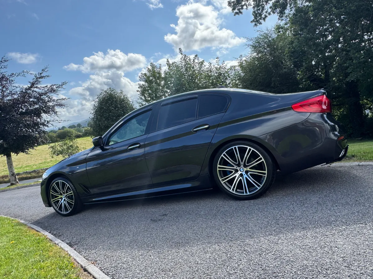 BMW 5-Series 2018 msport auto - Image 5