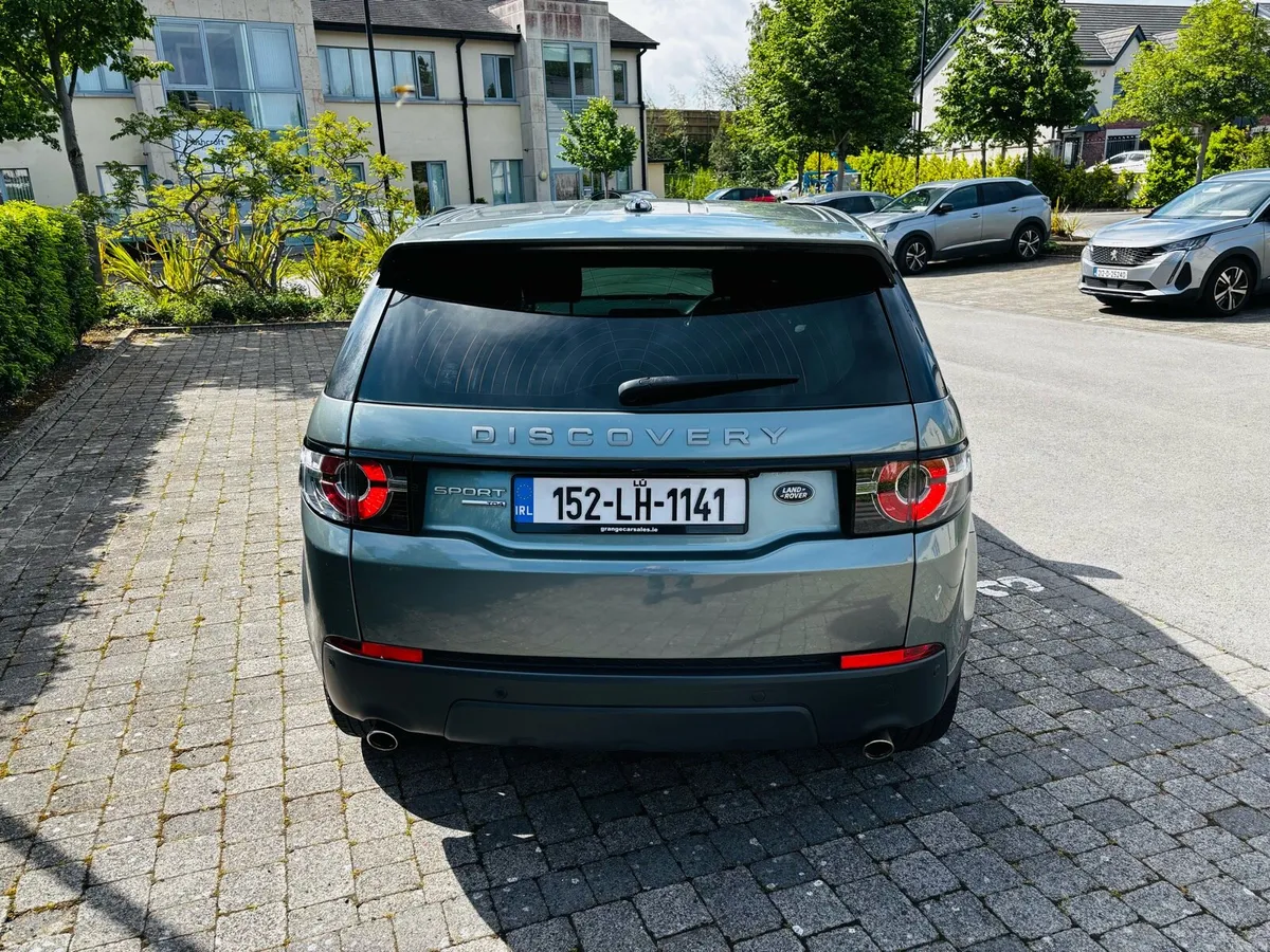 2015 LAND ROVER DISCOVERY TD4 7 SEATS AUTO - Image 4