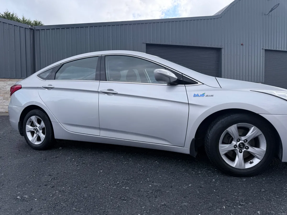 Hyundai i40 141’ Executive LOW MILEAGE/FRESH NCT - Image 6