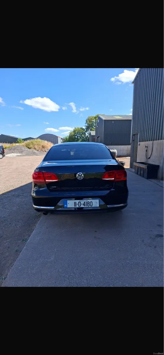 Volkswagen Passat - Image 5