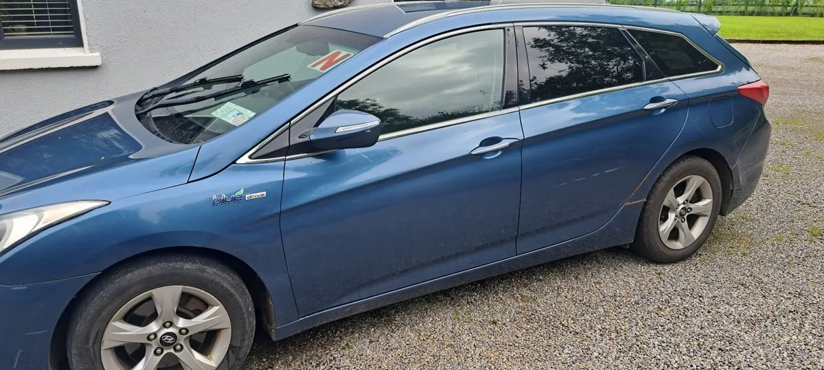 Hyundai i40 2013 - Image 2