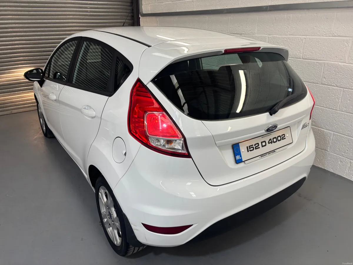 2015 (151) Ford Fiesta | 1.25 Zetec | Low KM - Image 2