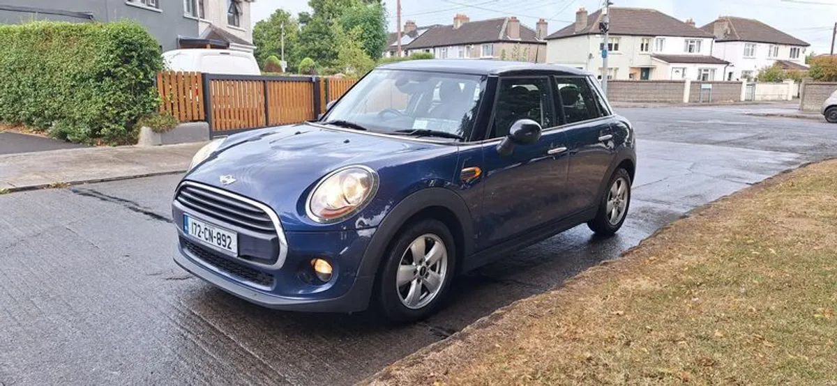 2017 Mini Cooper - Image 2