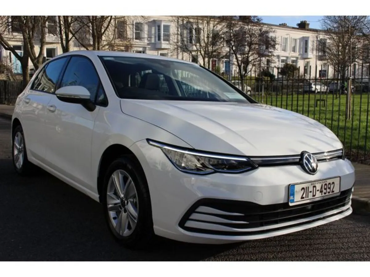Volkswagen Golf Life 1.0 TSI 110HP 5DR, ONE OWNER, - Image 1