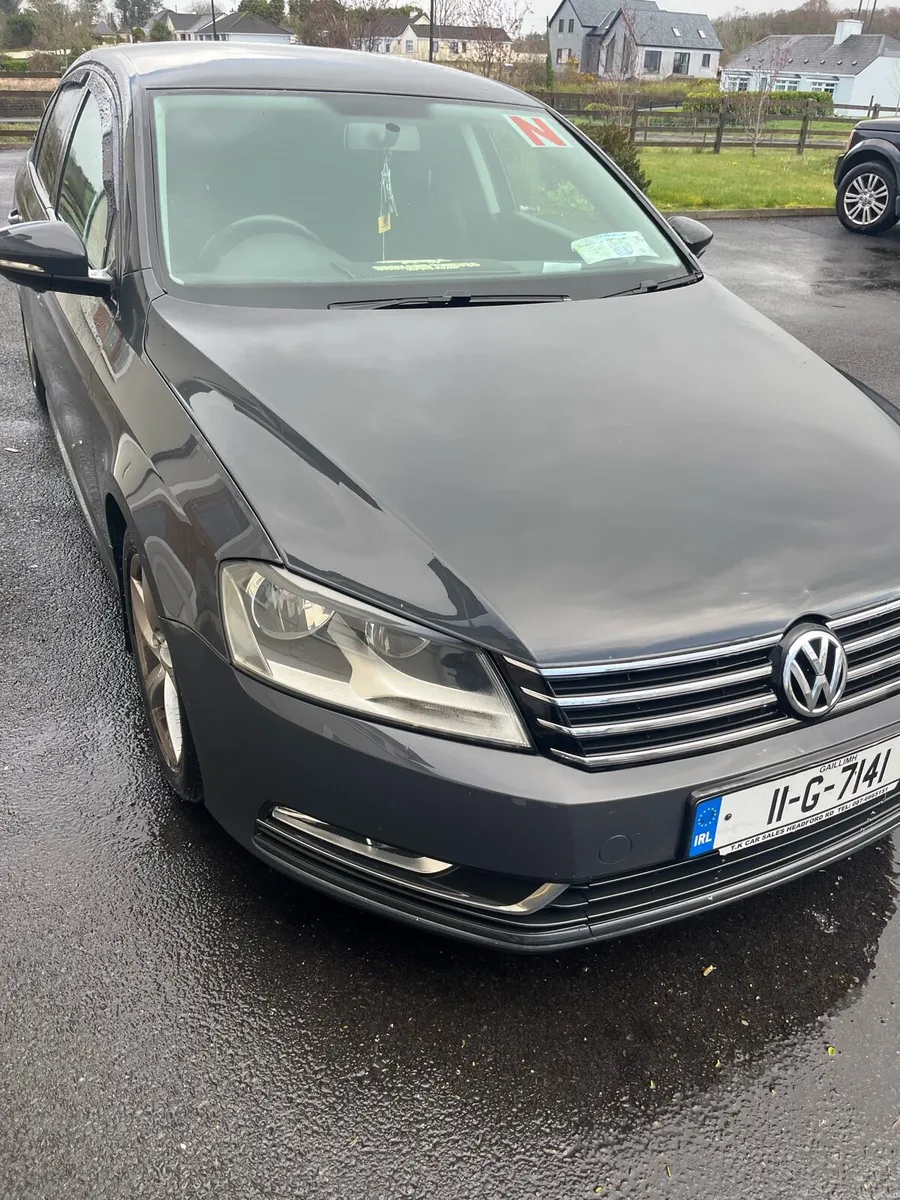 2011 Passat - Image 6