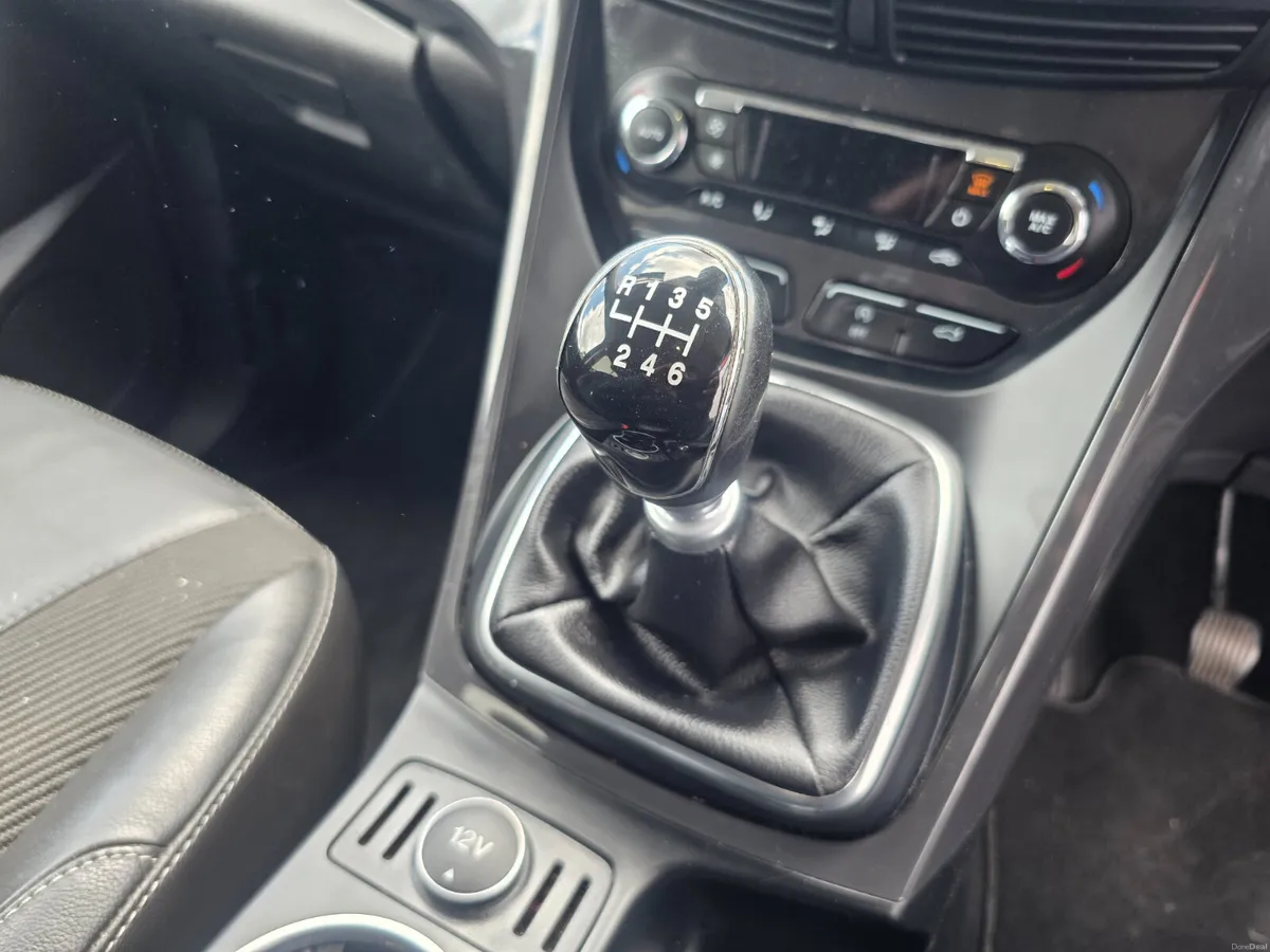 2016 Ford Kuga 2.0 TDCI TITANIUM // NEW NCT - Image 6