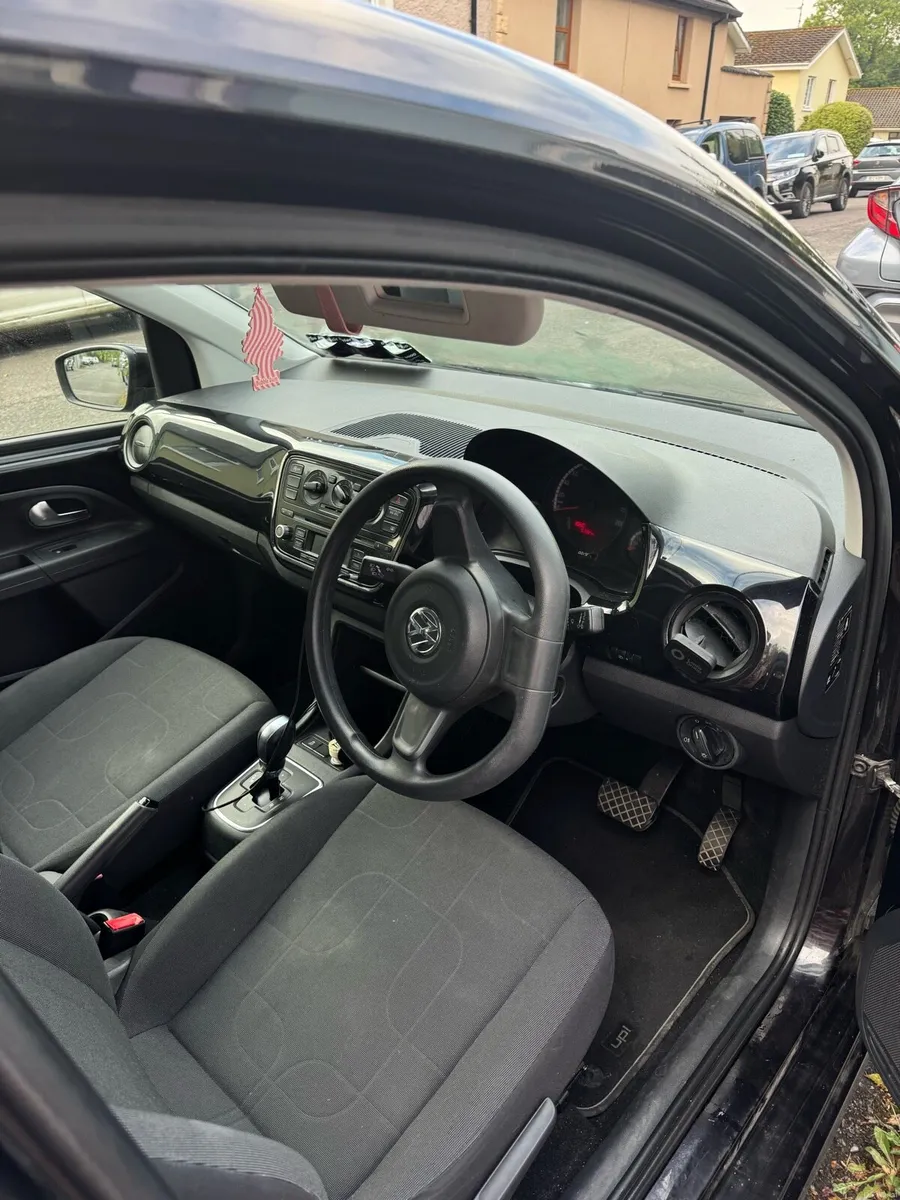 2016 Volkswagen Up! Automatic - Image 6