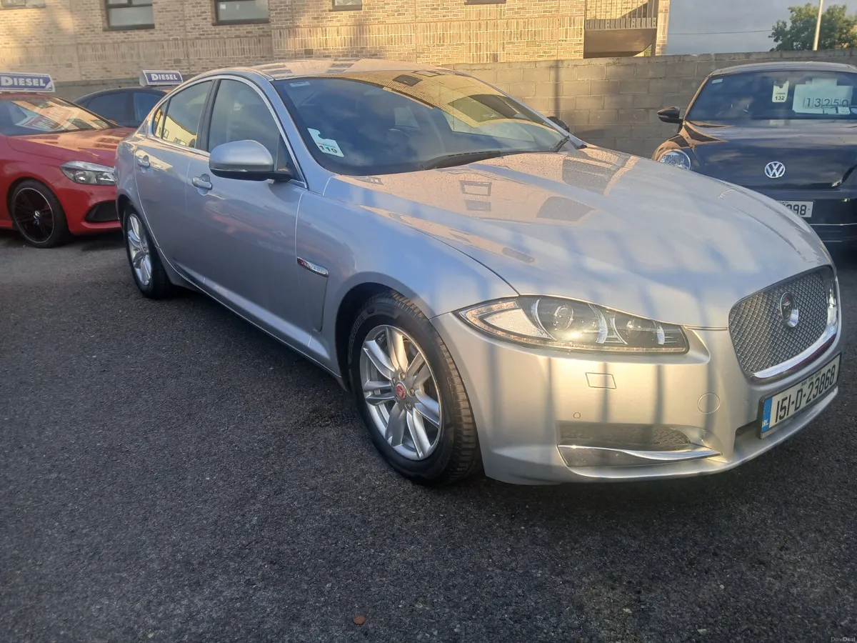 Jaguar XF luxury 2.2 diesel 2015 - Image 2