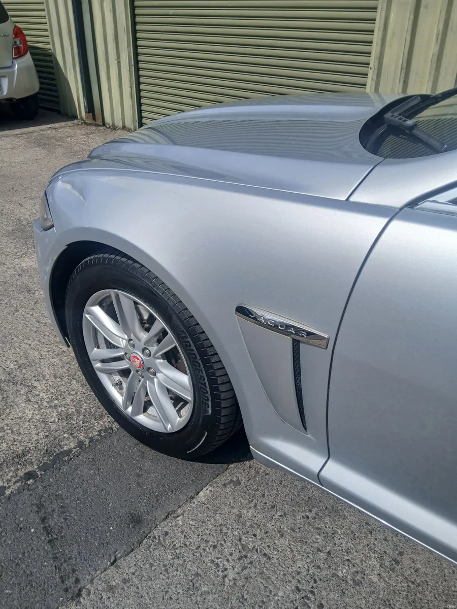 Jaguar XF luxury 2.2 diesel 2015 - Image 5
