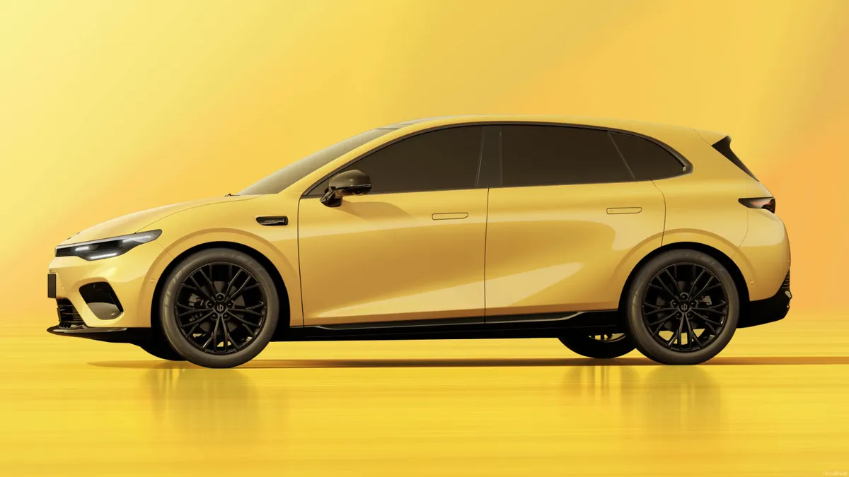 LEAPMOTOR B-05 STYLE 67.1KWH 484KMS RANGE H/B E.V - Image 1