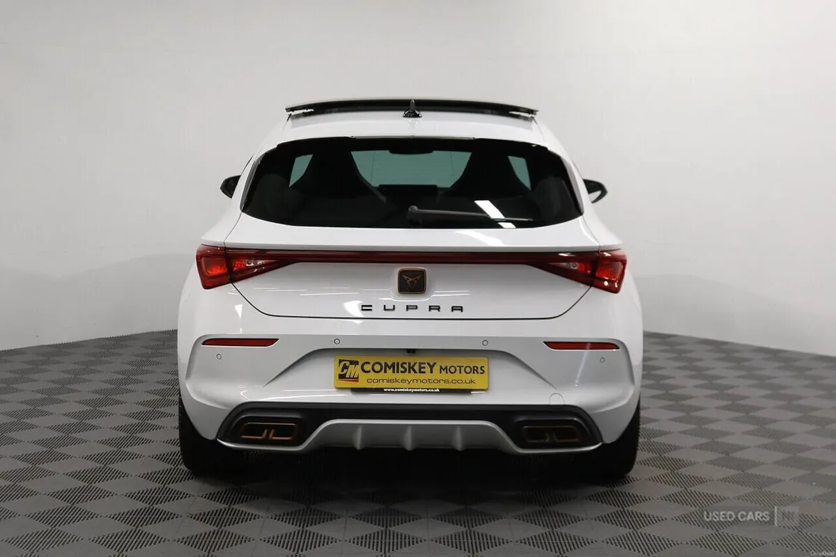 Cupra Leon eHybrid VZ2 Design Edition - Image 5