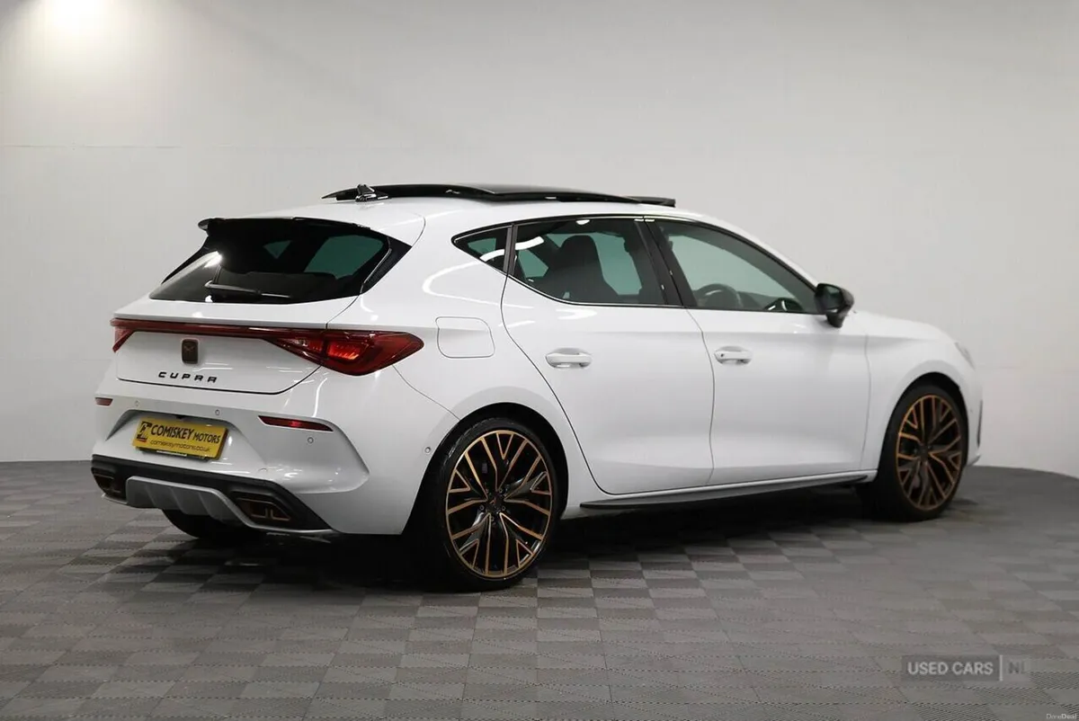 Cupra Leon eHybrid VZ2 Design Edition - Image 6