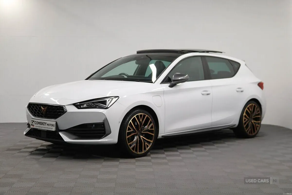 Cupra Leon eHybrid VZ2 Design Edition - Image 3