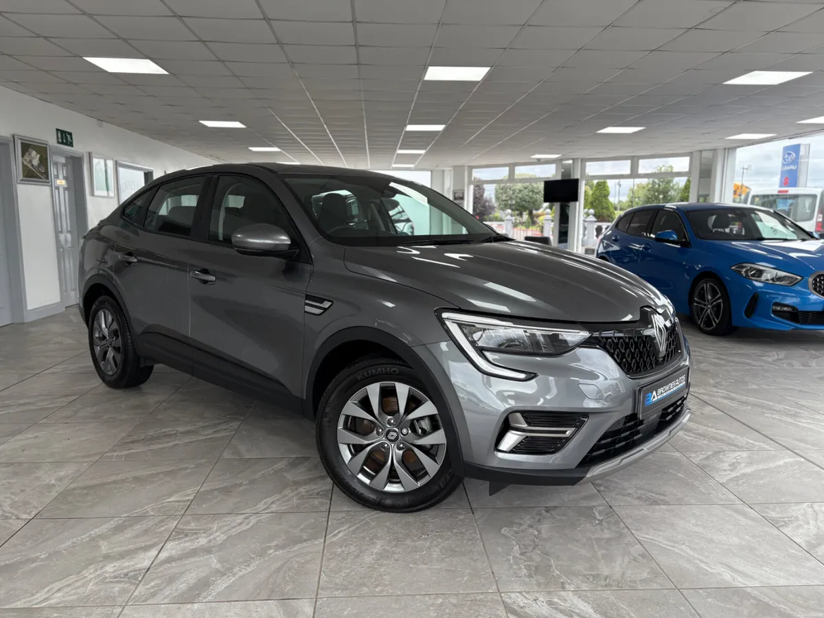 2024 Renault Arkana Evolution E-Tech Hybrid - Image 3