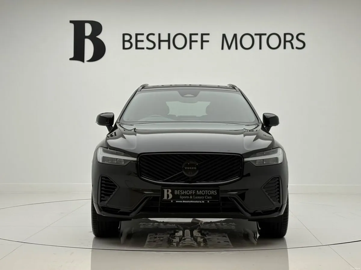 Volvo XC60 T6 PLUS BLACK EDITION AWD=ONLY 250 MILE - Image 2
