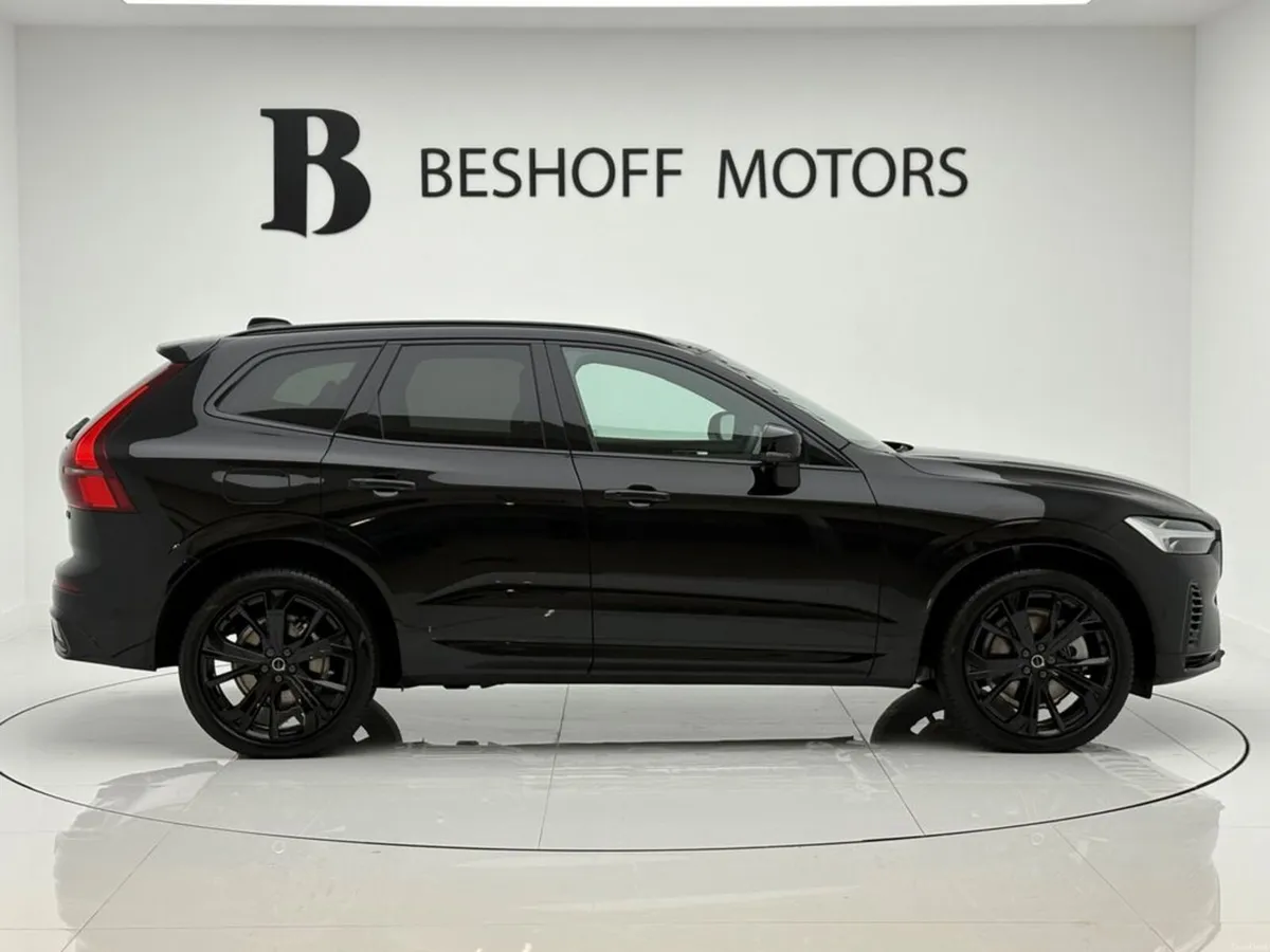 Volvo XC60 T6 PLUS BLACK EDITION AWD=ONLY 250 MILE - Image 4