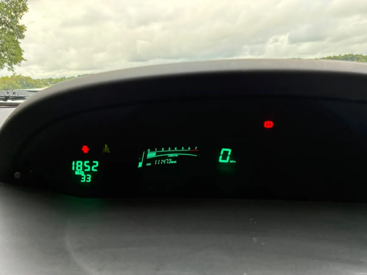 Toyota Yaris 1.0 L - Image 5