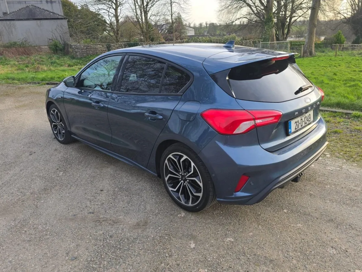 Ford Focus  STline - Image 3