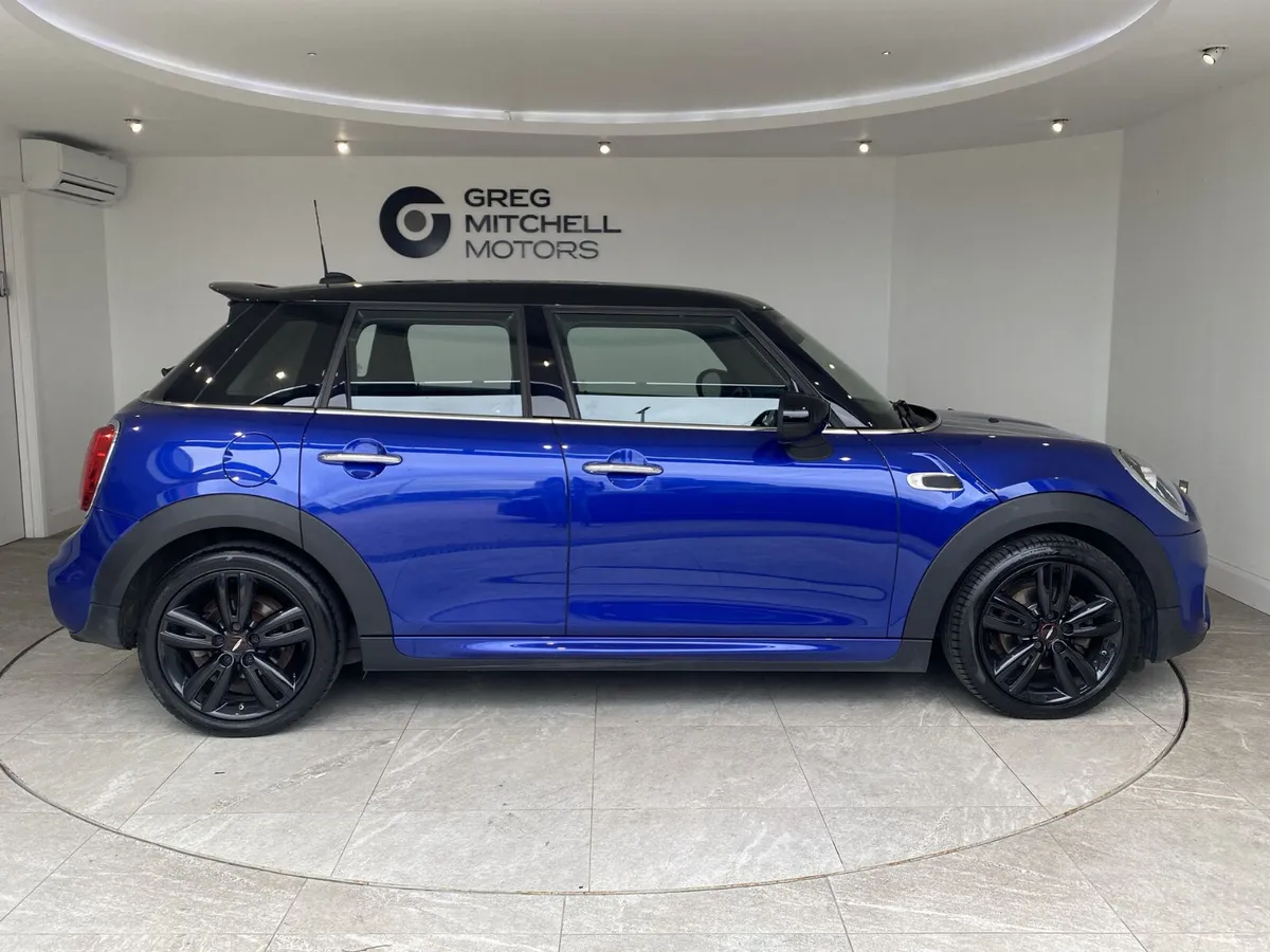 Mini Cooper 2019 - Image 4
