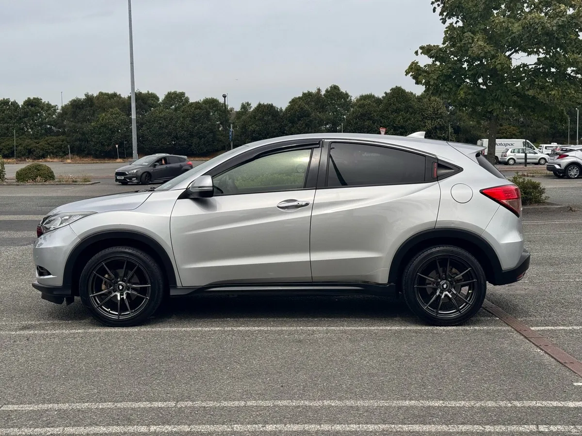 🚗 HONDA VEZEL 1.5 AUTOMATIC – 2016 | GREAT VALUE! - Image 6
