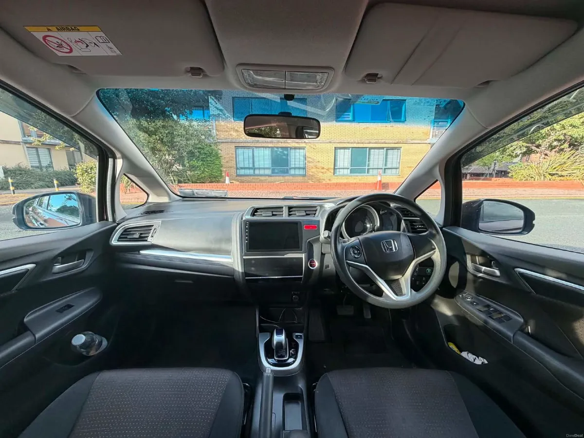 Honda Fit 2016 - Image 6