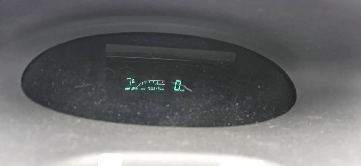 2004 Yaris - Image 2