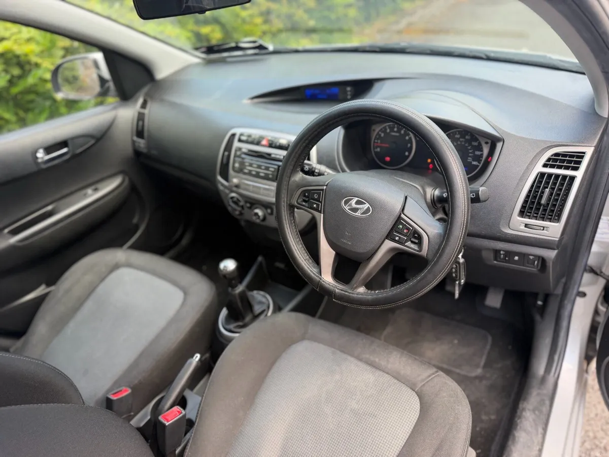 Hyundai i20 GREAT SERVICE HISTORY - Image 6