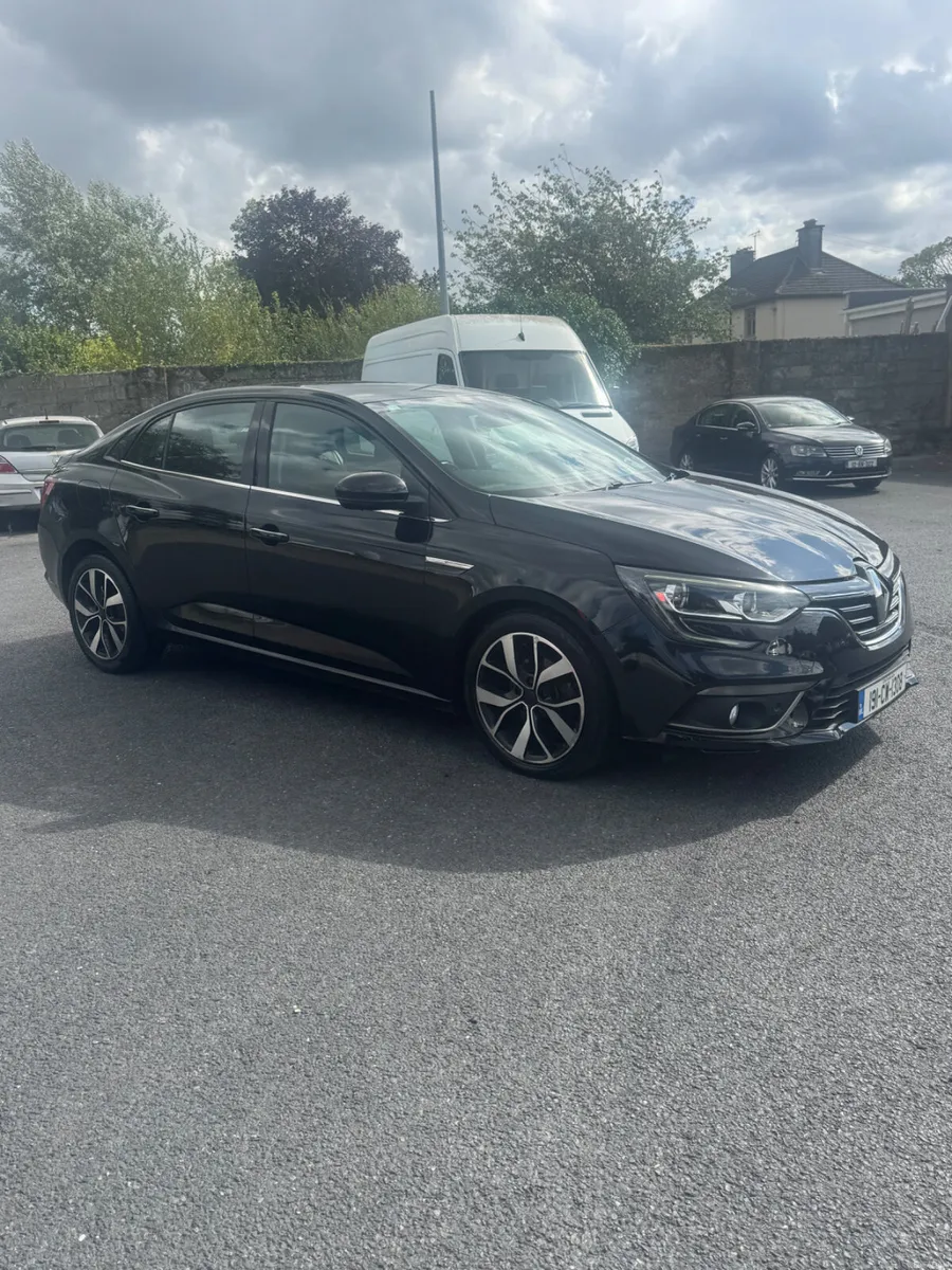 Renault Megane 2019 - Image 2