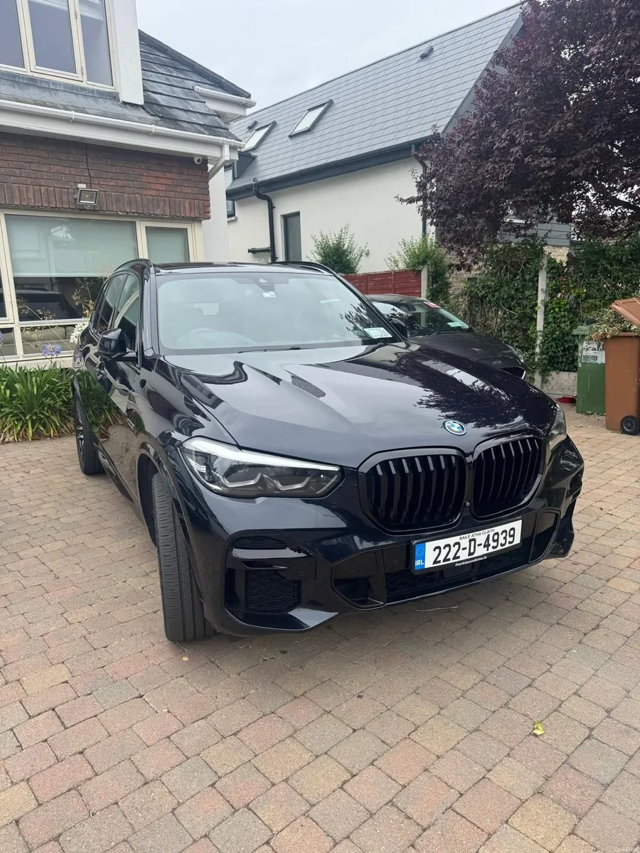 BMW X5 2022 XDrive 45E M Sport - Image 1
