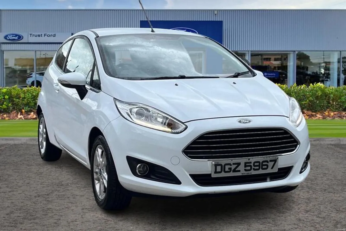 Ford Fiesta 1.25 82 Zetec 3dr - Image 1