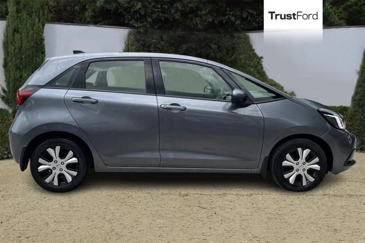 Honda Jazz 1.5 i-MMD Hybrid SR 5dr eCVT - Image 3